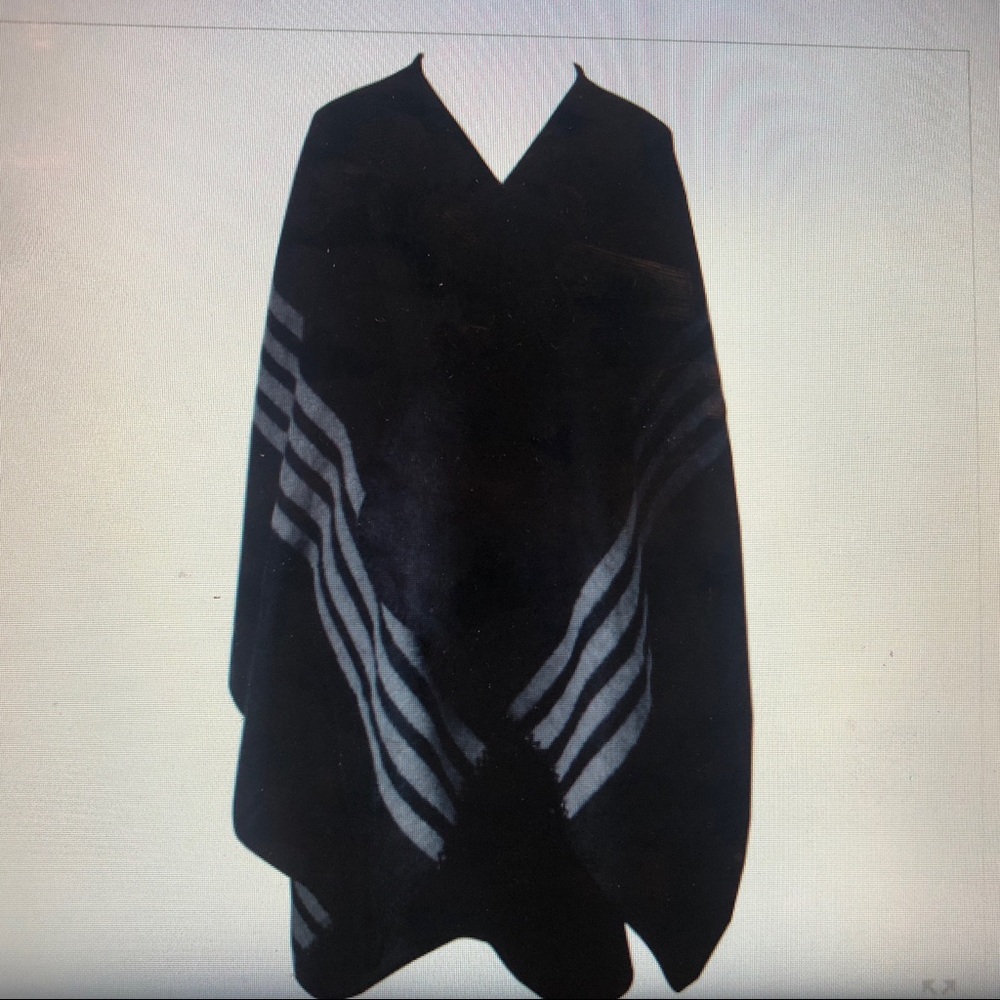 BB Dakota Poncho